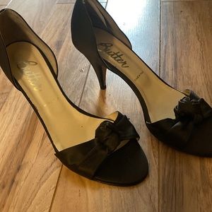 Brown heels size 9 1/2